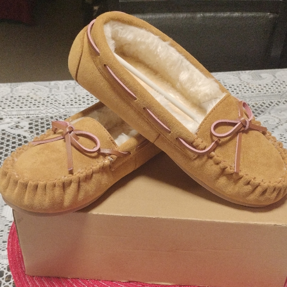 Women's Tan Moccasin Slippers